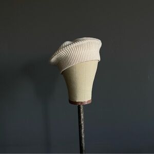 Dupatta Claudette 100% Wool Ribbed Knit Beret Cream Minimalist NWT Parisian